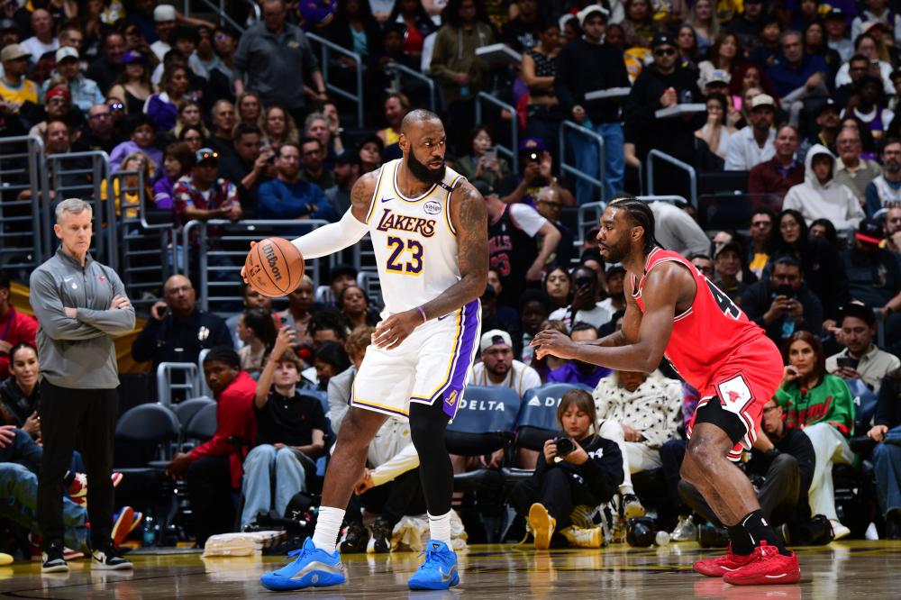 28圈：[NBA]常规赛3月1日：快船VS湖人 集锦.